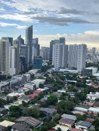 🇵🇭 Half a Day in Manila: From Colonial Streets to Coastal Malls 🏛️🌊🛍️