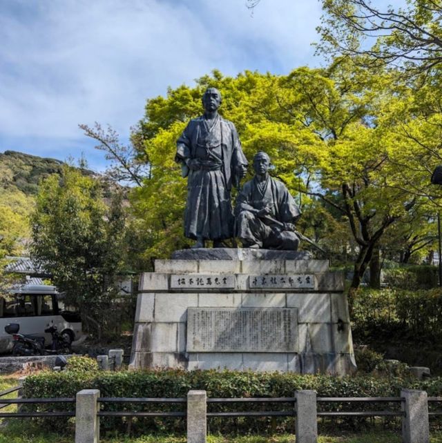 京都 | 圓山公園，市區中踏青賞花的休憩空間