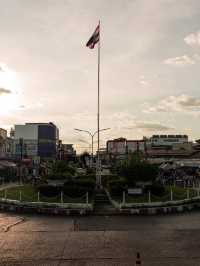 ตลาดนัดรถไฟ ของกินอุดร
