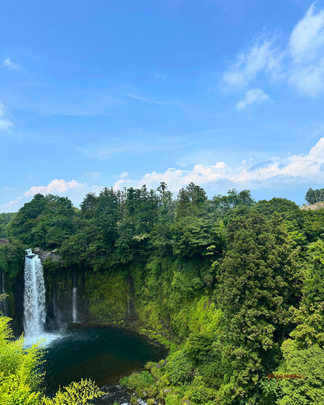 [Japan 🇯🇵] Otodomeno Falls: Nagoya's Hidden Natural Escape!