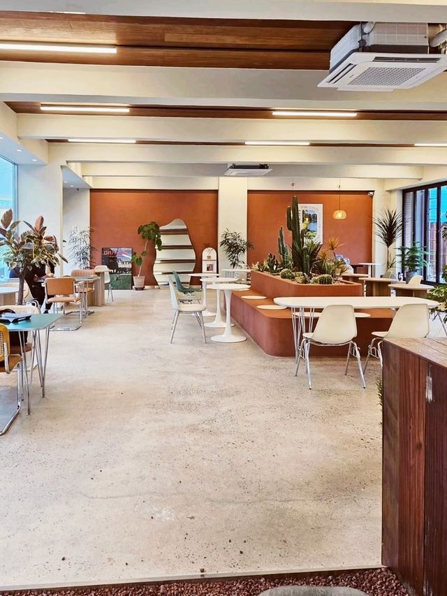 Inmulyeong Grocery Cafe