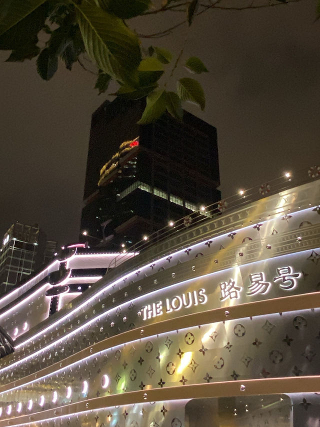 上海新景點✨LV路易號！來場藝術之旅🚢