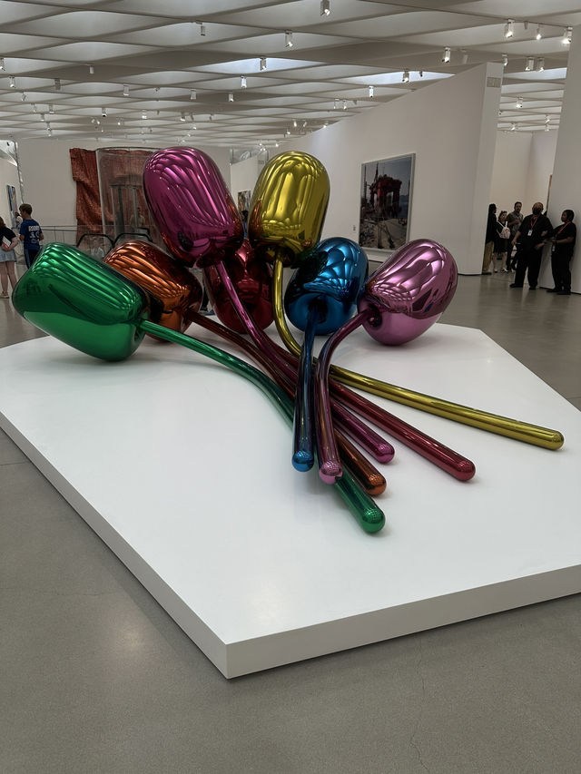 The Broad 布洛德博物館 | 洛杉磯當代藝術新地標 🎨