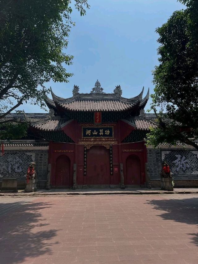 Lizhuang Old Town Is All Vibes and No Stress
