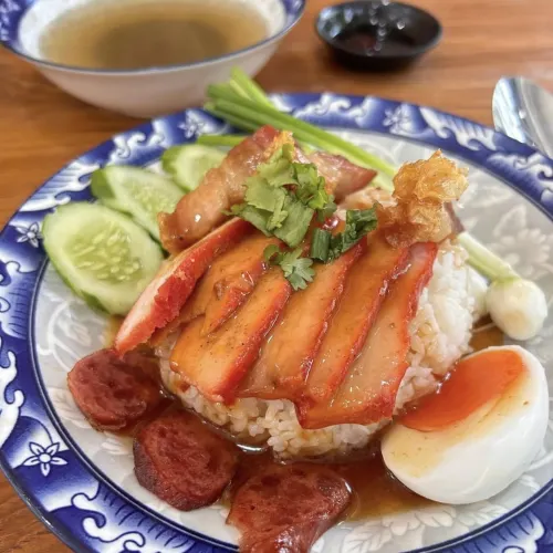 ร้านอาหารในศรีราชาที่คุณสามารถเพลิดเพลินกับติ่มซำรสชาติต้นตำรับและอาหารไทย-จีน🇹🇭