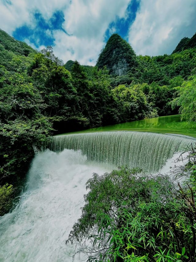 Into the Wild Waters of Xiaoqikong Into the Wild Waters of Xiaoqikong