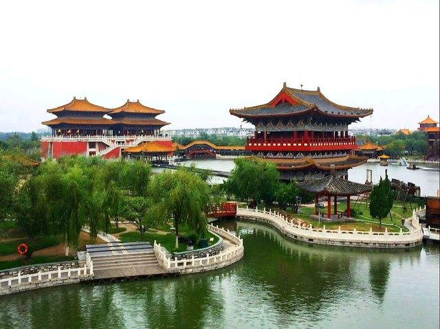 Step into a living painting and experience the charm of ancient China