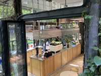 The Botanist Café: Where Plants and People Mingle Over Coffee