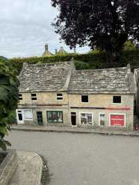 英國最美麗童話村莊嘅小人國