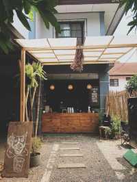 Holy Mood Cafe 🌲