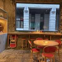 【東京/日本橋兜町🇯🇵】元銀行のレトロビルが現代に蘇る✨ CAFE DANCE