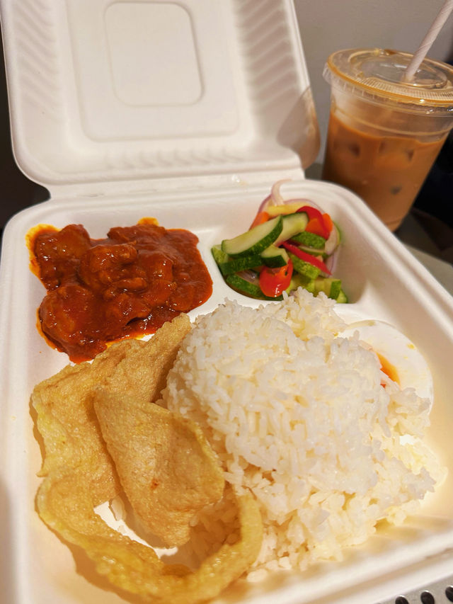 Swipe, Eat, Fly: KLIA’s Complimentary Meal Perk That Pays Off