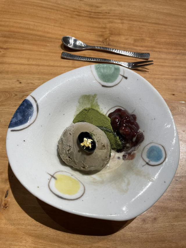 鮮味雙重奏：海膽與中拖羅