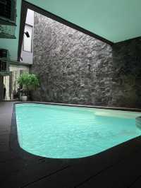 Stay with style & comfort at Sawana.