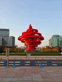 May 4th Square แลนด์มาร์คที่ต้องมาให้ได้สักครั้ง