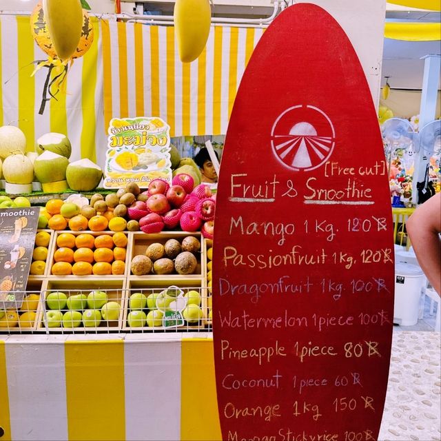 🍹 Local Smoothie: สมูทตี้ผลไม้สดชื่นเต็มแก้ว 🍹 Local Smoothie: สมูทตี้ผลไม้สดชื่นเต็มแก้ว