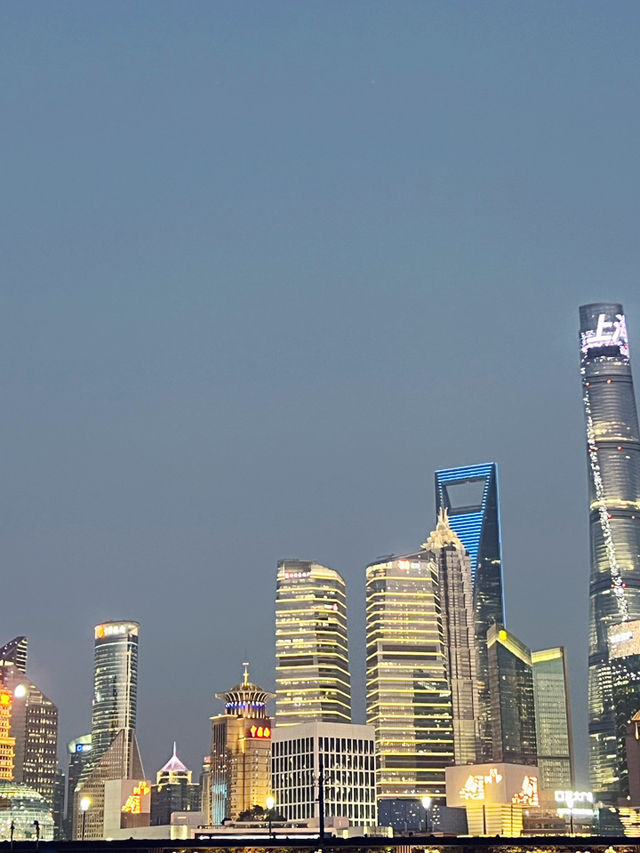 🌃上海外灘點燈魔法｜一秒被夜景閃到尖叫的瞬間！✨