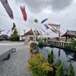 Visiting Kurihashi Yasaka Shrine, the General Guardian of Kurihashi.