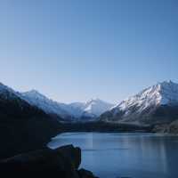 NEW ZEALAND’S FAMOUS GLACIER 