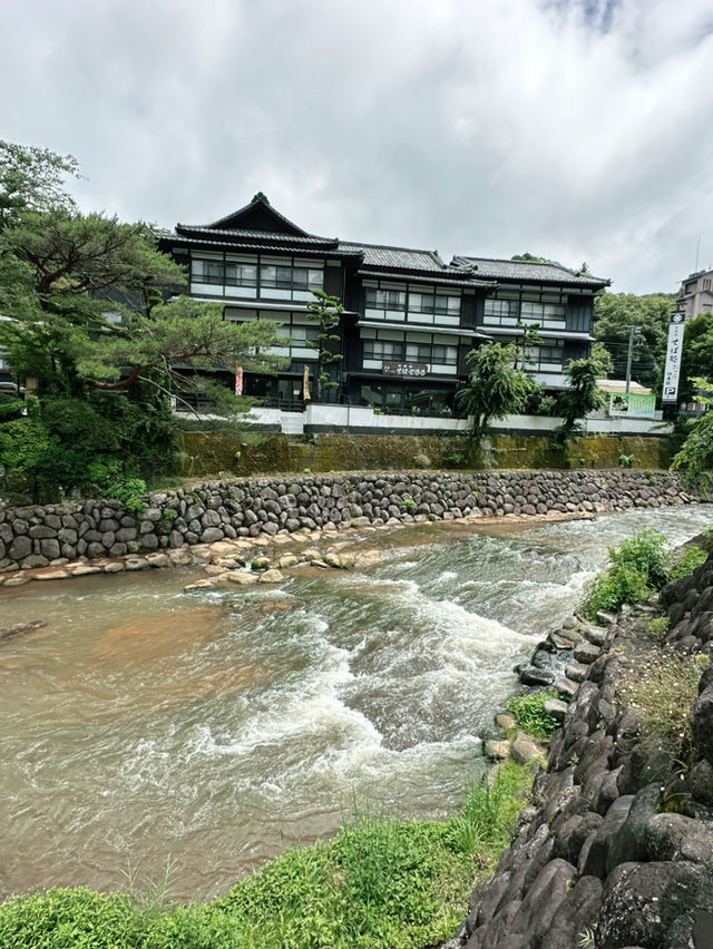 🏮【伊豆修善寺】隱世古町的日式療癒之旅🌿｜溫泉、竹林小徑、禪意滿滿✨
