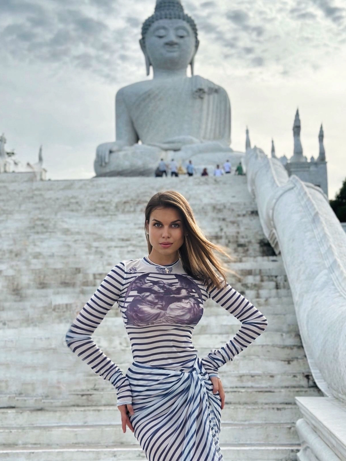 Phuket, a jewel in Thailand's tourism landscape, offers more than just world-famous beaches and a vibrant nightlife. Among its cultural treasures is the Big Buddha, a serene sentinel offering spiritual tranquility and breathtaking views. This gigantic statue is not only a testament to artistic but also architectural mastery.

❗️Important update for 2025:
The Big Buddha remains closed following a landslide in 2024 that damaged infrastructure. Safety checks and legal procedures are ongoing, so access to the statue is currently prohibited.
I recommend checking for reopening information in advance. #Phuket
