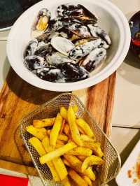 【ジョージア🇬🇪/トビリシではなかなか食べられない美味しいシーフードが食べられるお店🍽️】
