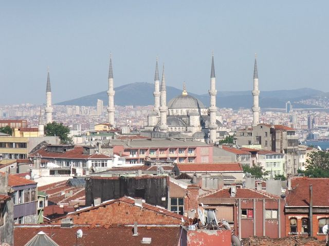 Istanbul: East Meets West 🕌🌉
