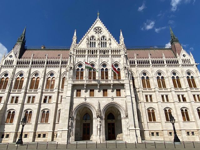 🇭🇺 Landmark of Budapest : Hungarian Parliament 🏛️