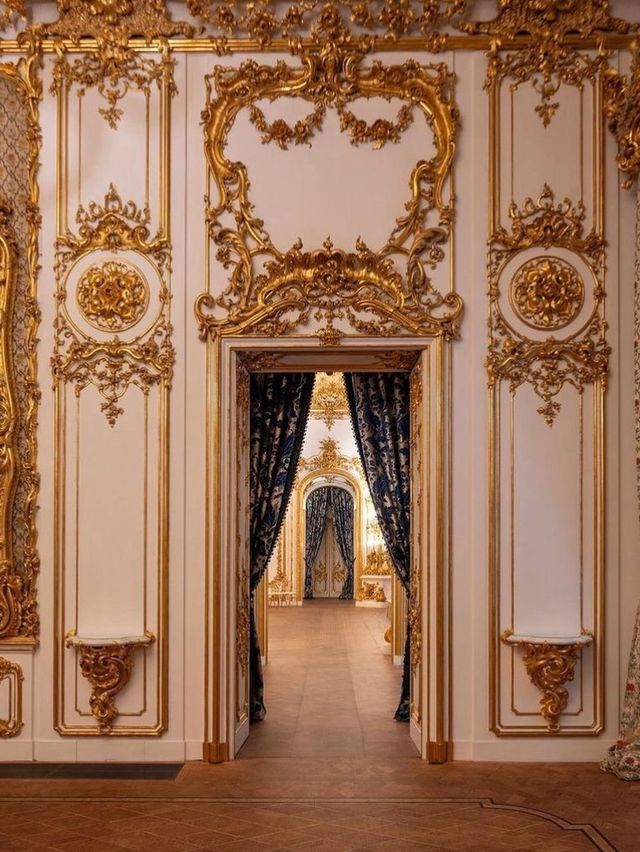 Louvre Museum, Paris 🏰🎨