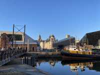 Liverpool Beach: Tranquil Sands Along Mersey 