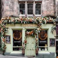 Hidden Gems of Edinburgh: A Local Food and Drink Tour