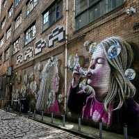 Explore the Vibrant Mural Art & Graffiti in Glasgow 🎨✨