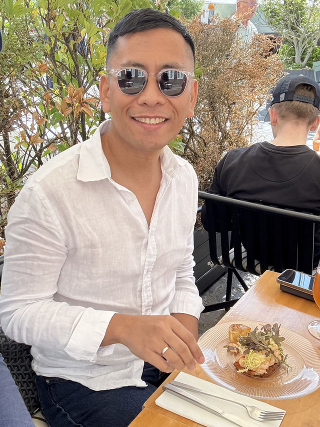 🌈🍽️ Lunch with a View & Stories in Every Step – Nyhavn, Copenhagen 🇩🇰🚶‍♀️ 