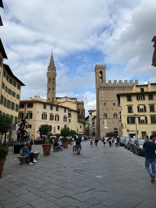 Florence in a Day: Art, Architecture & Aperitivo