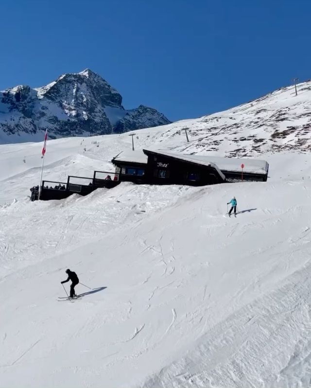 Discover the Magic of St. Moritz: Switzerland's Winter Wonderland! 🇨🇭✨