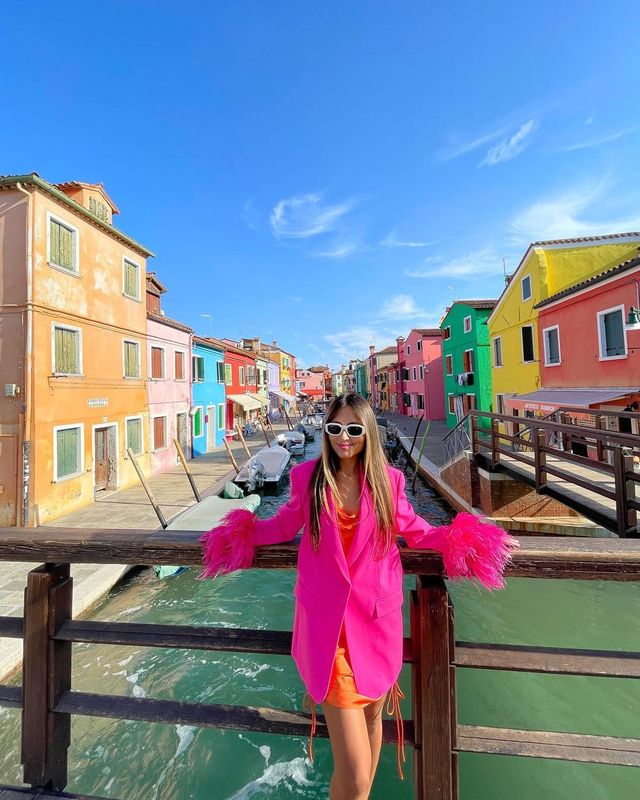 Discover the Magic of Burano, Italy's Most Colourful Island 🌈🇮🇹 Perfect for a Day Trip from Venice!