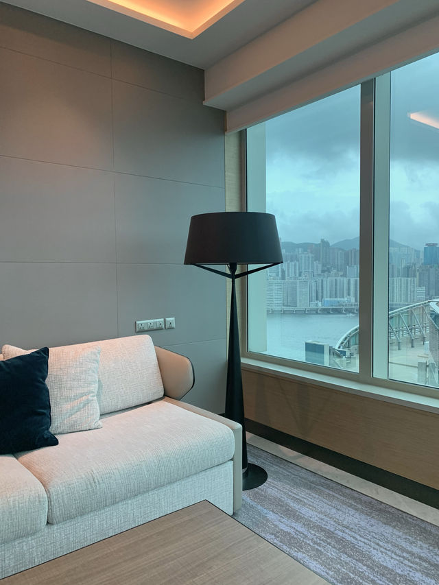 眺望香港島海景 Staycation酒店輕度假