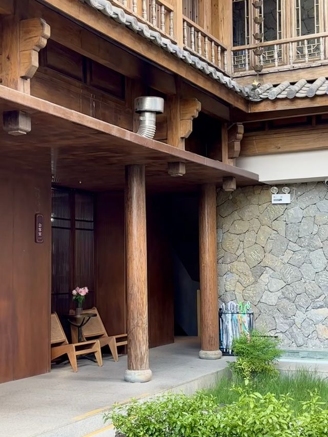 打工暫停 | 來麗江這家小院體驗養老生活