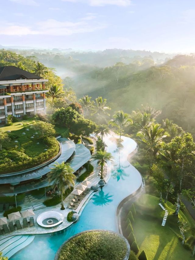 🌴 Bali Bliss: Unwind at Padma Resort Ubud 🏞️