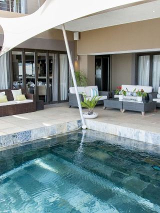 🌟 Knysna's Hidden Gem: Mount Knysna Hotel 🌅✨