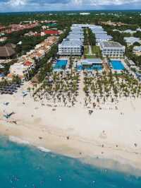 🌴🏨 Playa del Carmen's All-Inclusive Paradise 🍹✨