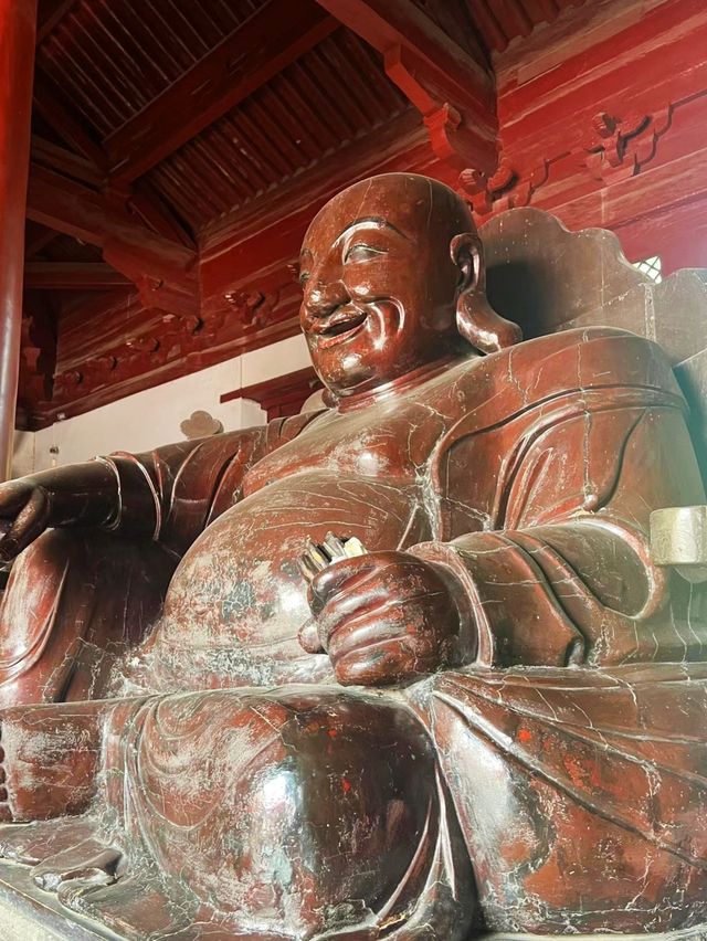 《隆興寺景區指南：歷史與景點詳解》