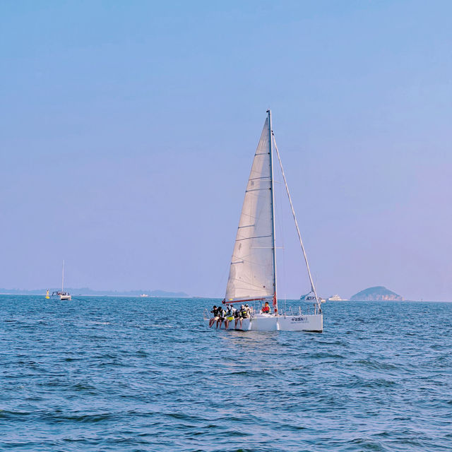 【廈門水上活動】🚤坐遊艇出海，在海上看金門，還有機會偶遇白海豚🐬！