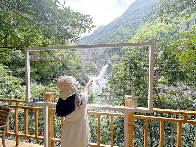 安吉·長谷洞天｜見山吸氧🫧。