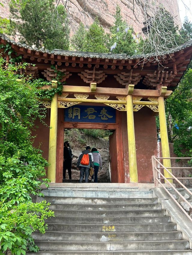 臨夏｜炳靈寺石窟｜被低估的文化遺產。