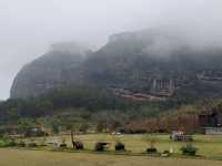廣西容縣都峤山。