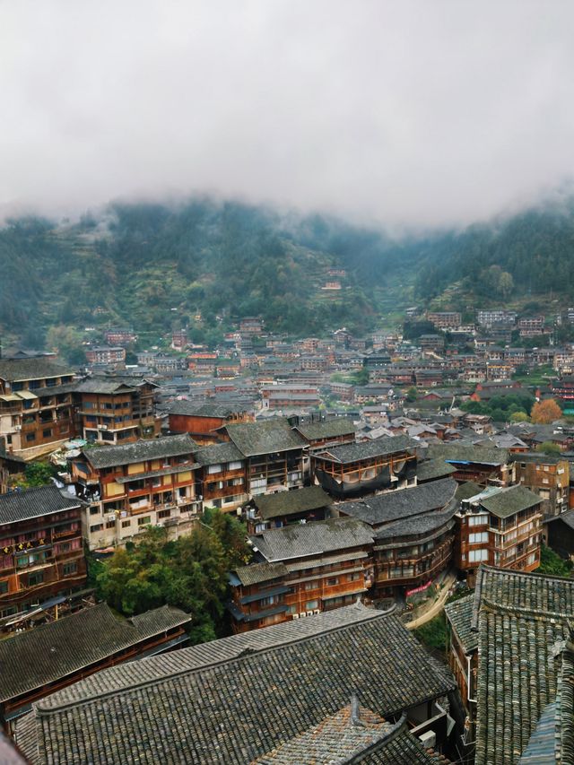 絕美觀景台｜藏在千戶苗寨雲端之巔的秘境民宿。