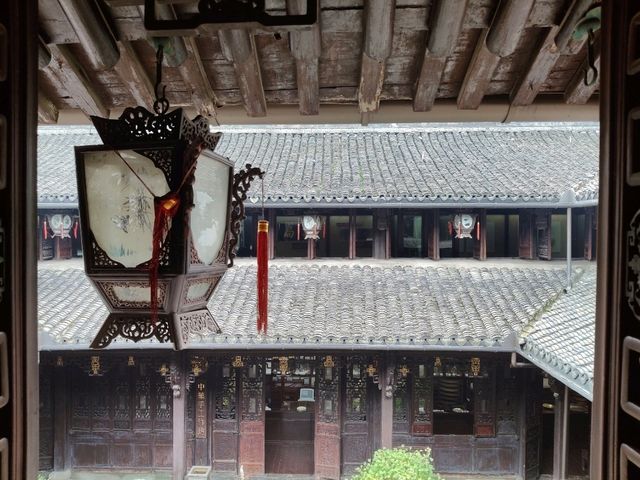 A Quiet Treasure: Hangzhou’s Traditional Medicine Museum 🌿