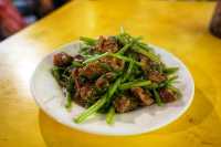 在台北 千萬別吃晚飯 留着肚子去吃夜市