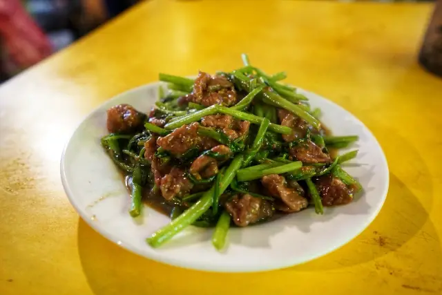 Đừng ăn tối ở Đài Bắc, hãy dành bụng cho chợ đêm